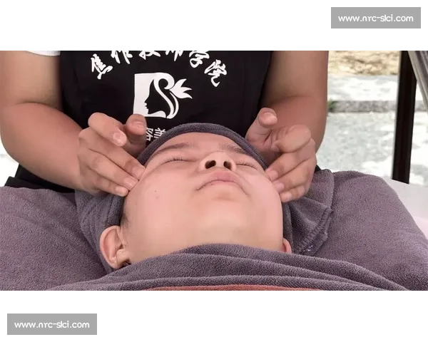 一场精彩的卸妆比赛 揭示美妆背后的秘密与挑战